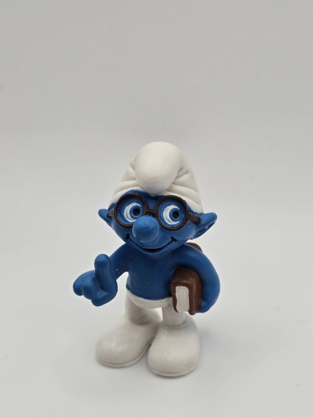 Smurf PVC Figure Brainy Smurf With Book Smart ~ Schleich Peyo Collectible